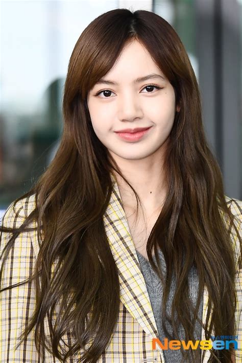 lisa no bangs|LOOK: BLACKPINK's Lisa Manoban Without Bangs .